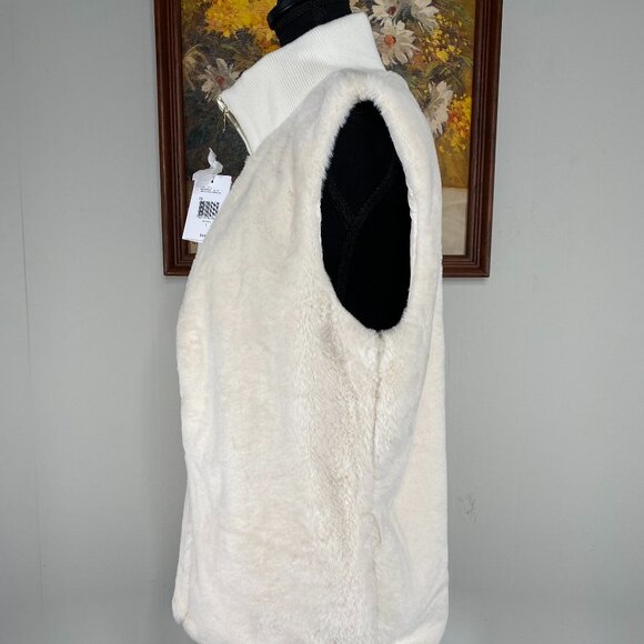 Guess Marie Faux Fur Reversible Vest Women's Large Dove White Casual NWT - Picture 2 of 12